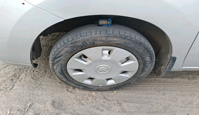 2011 Maruti Wagon R 1.0 LXI, Petrol, Manual, 73,869 km, tyre