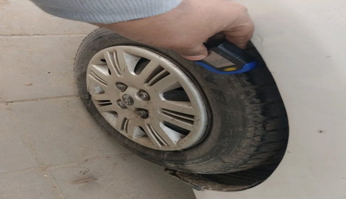 2012 Hyundai Eon MAGNA +, Petrol, Manual, 1,55,707 km, tyre