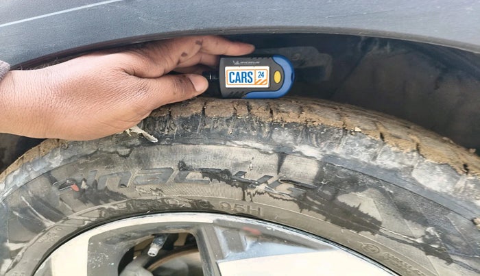 2019 Hyundai VENUE SX 1.4 CRDI, Diesel, Manual, 1,23,185 km, tyre