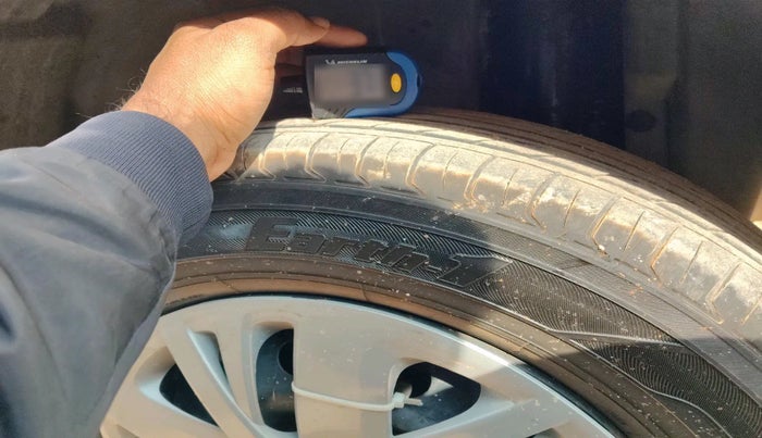 2017 Maruti Swift VDI, Diesel, Manual, 95,575 km, tyre