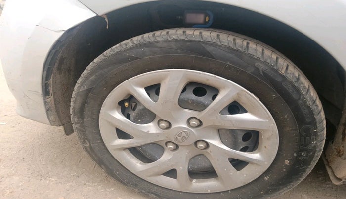 2017 Hyundai Grand i10 SPORTZ U2 1.2 CRDI, Diesel, Manual, 89,681 km, tyre