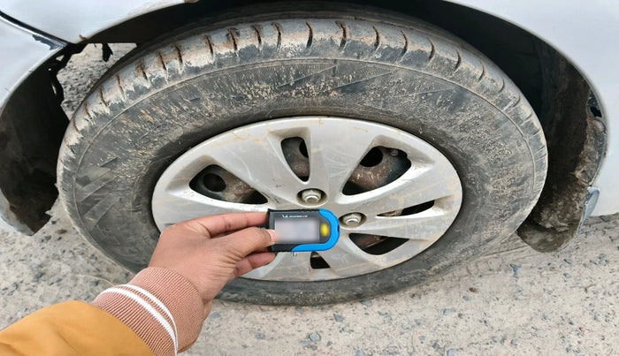 2013 Hyundai i10 MAGNA 1.2, Petrol, Manual, 85,846 km, tyre