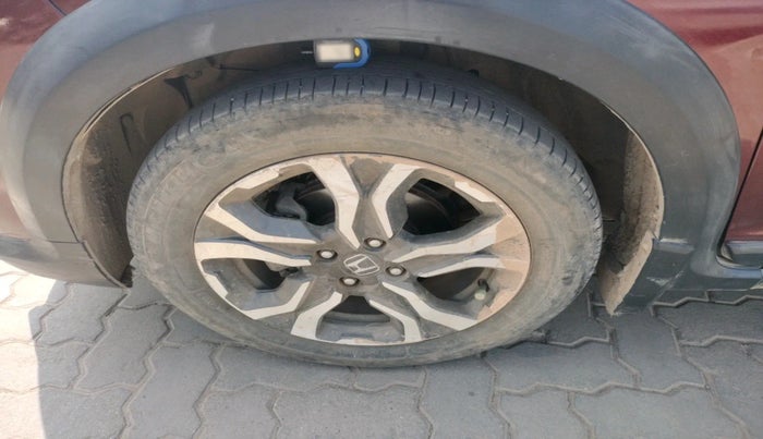 2018 Honda WR-V 1.2L I-VTEC VX MT, Petrol, Manual, 1,02,851 km, tyre