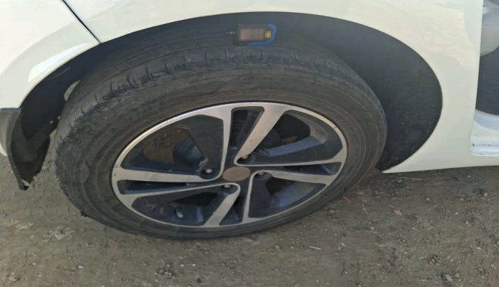 2022 Tata ALTROZ XZ PLUS DIESEL, Diesel, Manual, 1,21,798 km, tyre