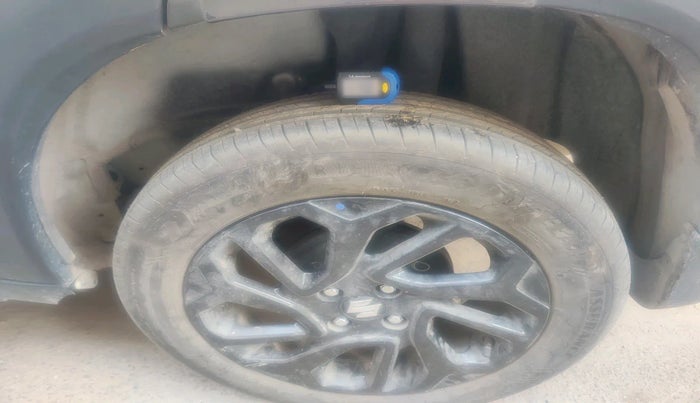 2024 Maruti FRONX DELTA PLUS 1.2L AGS, Petrol, Automatic, 13,426 km, tyre