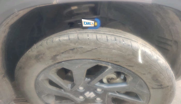 2024 Maruti FRONX DELTA PLUS 1.2L AGS, Petrol, Automatic, 13,426 km, tyre