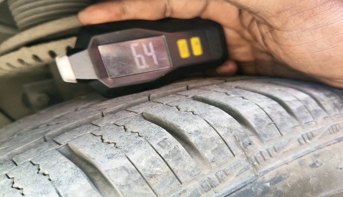 2018 Volkswagen Ameo TRENDLINE 1.0L, Petrol, Manual, 63,062 km, tyre