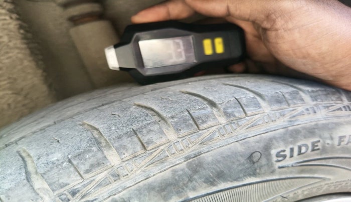 2018 Volkswagen Ameo TRENDLINE 1.0L, Petrol, Manual, 63,062 km, tyre