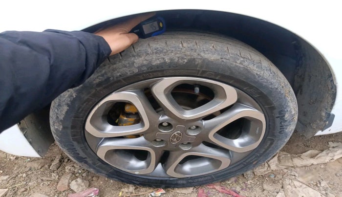 2019 Hyundai Elite i20 ASTA (O) CVT, Petrol, Automatic, 93,313 km, tyre