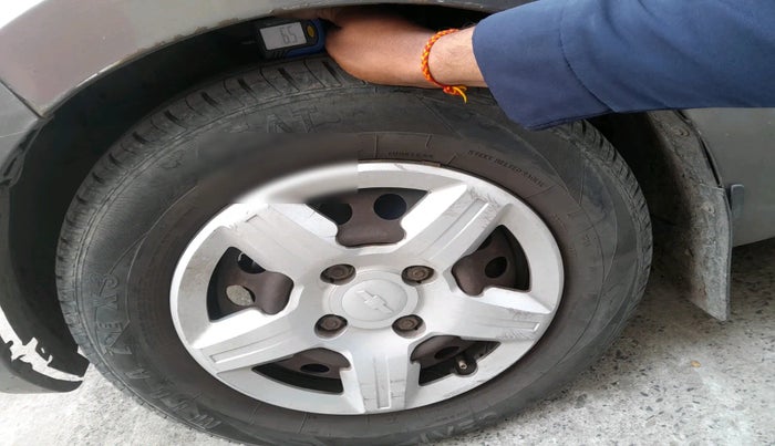 2013 Chevrolet Enjoy 1.3 LS 8 STR, Diesel, Manual, 1,04,787 km, tyre