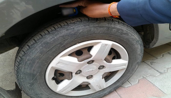 2013 Chevrolet Enjoy 1.3 LS 8 STR, Diesel, Manual, 1,04,787 km, tyre