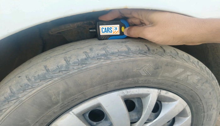 2013 Hyundai i10 ASTA 1.2 AT SUNROOF, Petrol, Automatic, 75,758 km, tyre