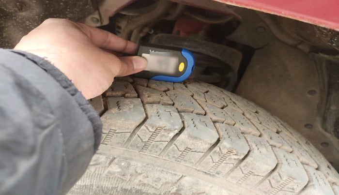 2017 Mahindra TUV300 T10, Diesel, Manual, 89,440 km, tyre