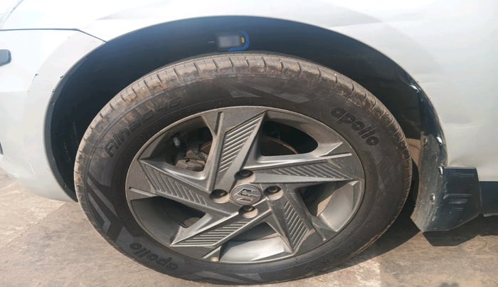 2015 Maruti Swift VDI, Diesel, Manual, 94,974 km, tyre