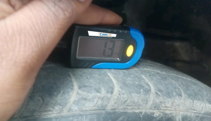 2014 Maruti Swift LDI, Diesel, Manual, 23,895 km, tyre