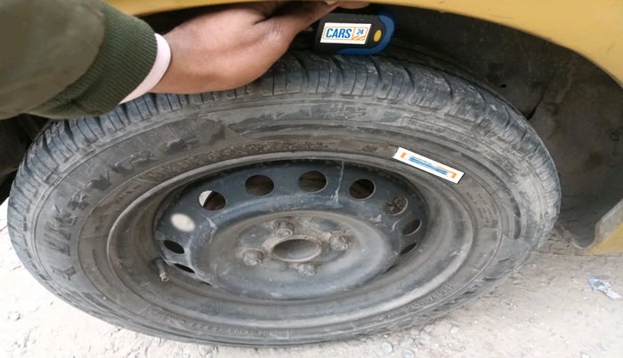 2014 Maruti Celerio VXI AMT, Petrol, Automatic, 82,440 km, tyre