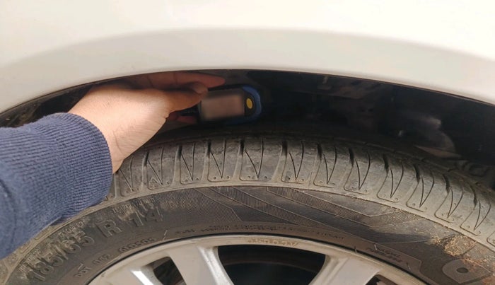 2014 Honda Brio VX AT, Petrol, Automatic, 34,149 km, tyre