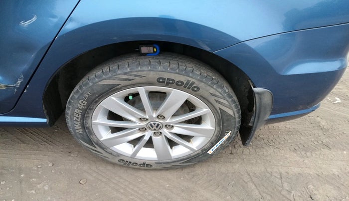 2016 Volkswagen Ameo HIGHLINE1.5L, Diesel, Manual, 1,30,919 km, tyre