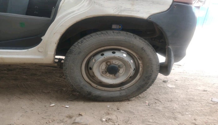 2011 Maruti Alto LXI, Petrol, Manual, 40,412 km, tyre