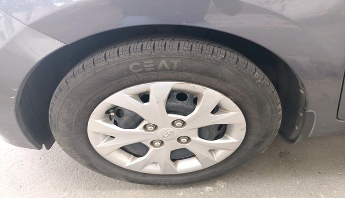 2015 Hyundai Grand i10 SPORTZ 1.2 KAPPA VTVT, Petrol, Manual, 71,011 km, tyre