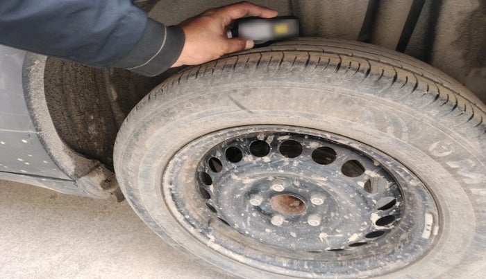 2022 Maruti BREZZA VXI SMART HYBRID, Petrol, Manual, 26,355 km, tyre