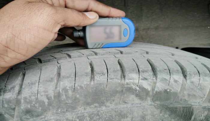 2017 Mahindra Scorpio S4 PLUS 1.99 INTELLI-HYBRID, Diesel, Manual, 86,777 km, tyre