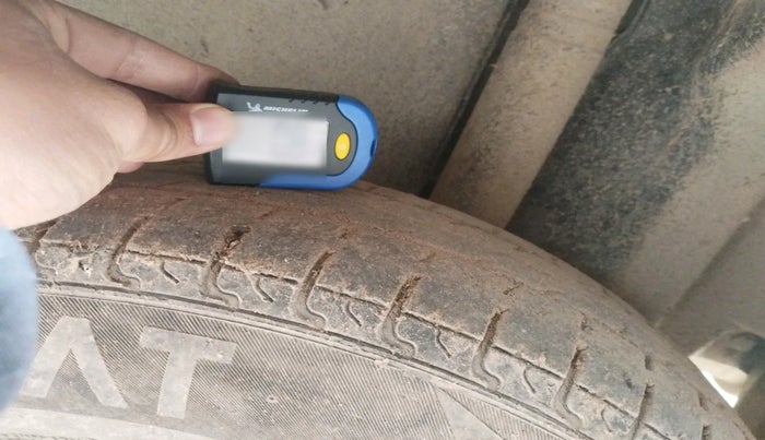 2011 Maruti Swift Dzire VXI, Petrol, Manual, 73,076 km, tyre