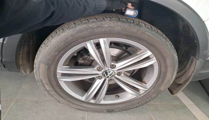 2022 Volkswagen TIGUAN ELEGANCE 2.0 TSI DSG, Petrol, Automatic, 36,763 km, tyre