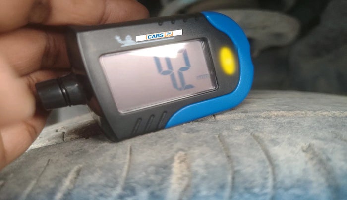 2014 Ford Ecosport TITANIUM 1.5L DIESEL, Diesel, Manual, 1,10,899 km, tyre