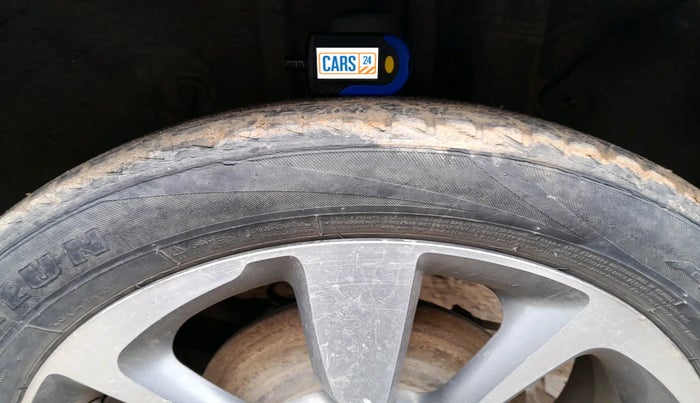 2014 Hyundai Elite i20 ASTA 1.4 CRDI, Diesel, Manual, 1,43,933 km, tyre