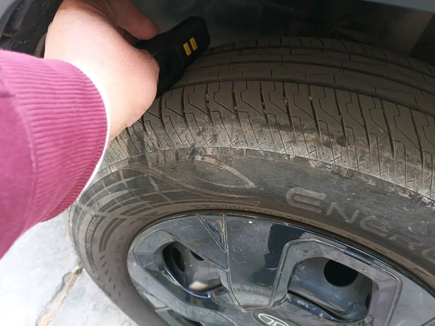 2024 Tata PUNCH ADVENTURE MT CNG , CNG, Manual, 8,643 km, tyre