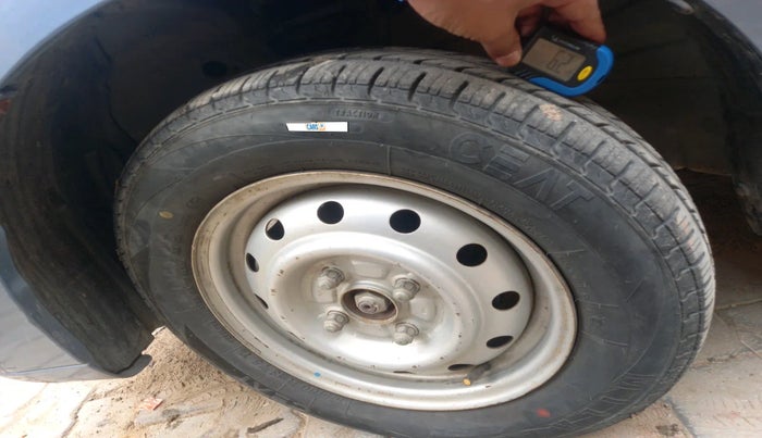 2012 Maruti Wagon R 1.0 LXI, Petrol, Manual, 50,415 km, tyre