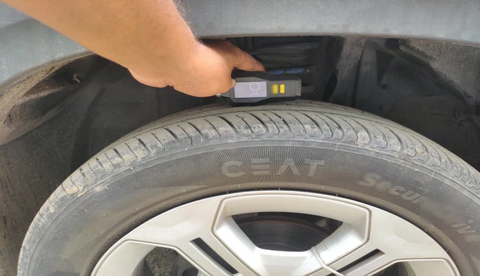 2022 Renault Kiger RXT AMT, Petrol, Automatic, 33,678 km, tyre