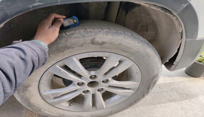 2017 Maruti Vitara Brezza ZDI PLUS, Diesel, Manual, 1,77,353 km, tyre