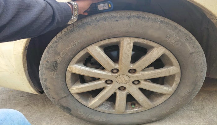 2010 Maruti SX4 ZXI, Petrol, Manual, 1,29,015 km, tyre