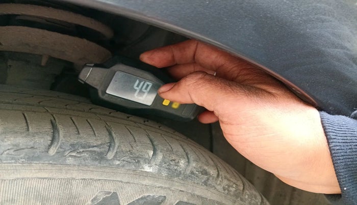 2021 Hyundai AURA SX 1.2, Petrol, Manual, 27,151 km, tyre