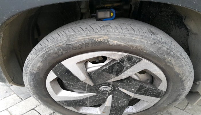 2023 Nissan MAGNITE XE, Petrol, Manual, 30,807 km, tyre