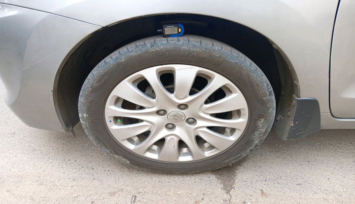 2015 Maruti Baleno ZETA PETROL 1.2, Petrol, Manual, 1,40,828 km, tyre