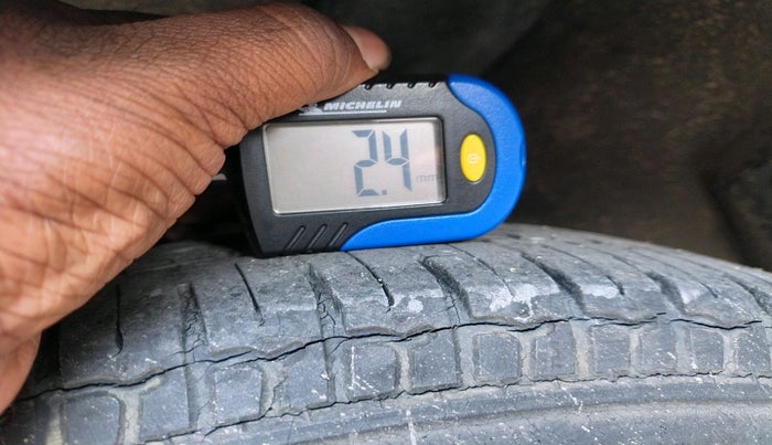 2013 Hyundai i10 MAGNA 1.2, Petrol, Manual, 31,539 km, tyre