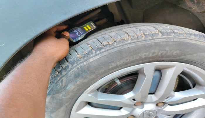 2020 Renault TRIBER RXZ AMT, Petrol, Automatic, 10,649 km, tyre