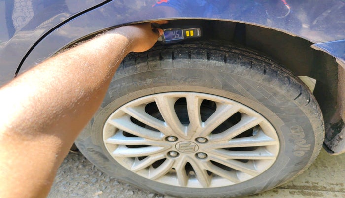 2022 Maruti Dzire ZXI CNG, Petrol, Manual, 32,721 km, tyre