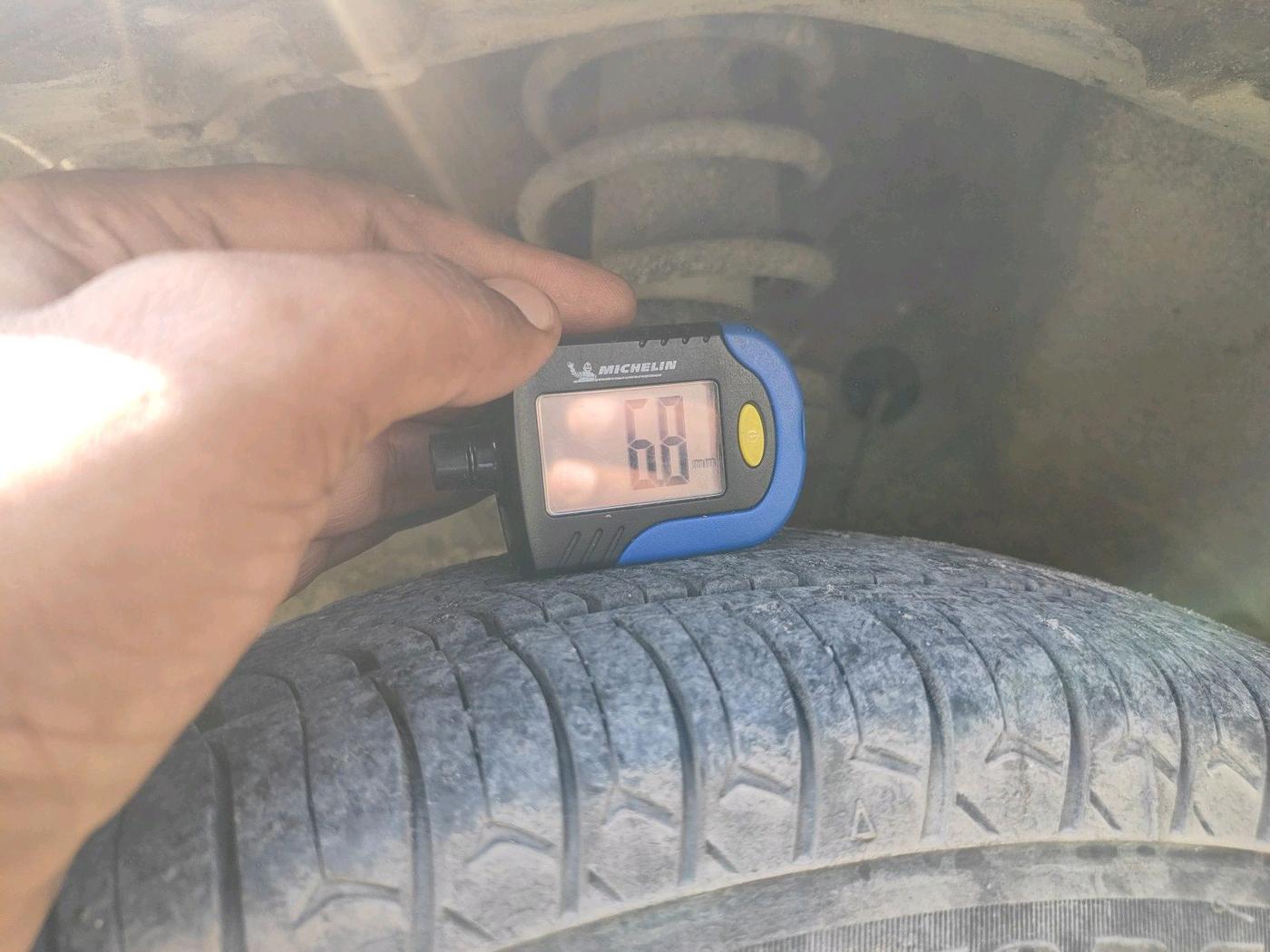 2018 Maruti Wagon R 1.0 LXI CNG, Petrol, Manual, 75,207 km, tyre