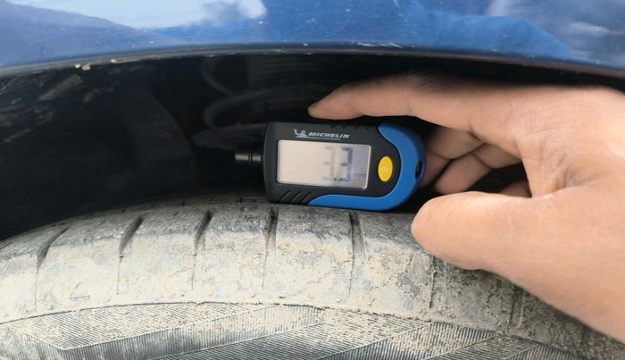 2019 Maruti Swift ZXI AMT, Petrol, Automatic, 44,126 km, tyre