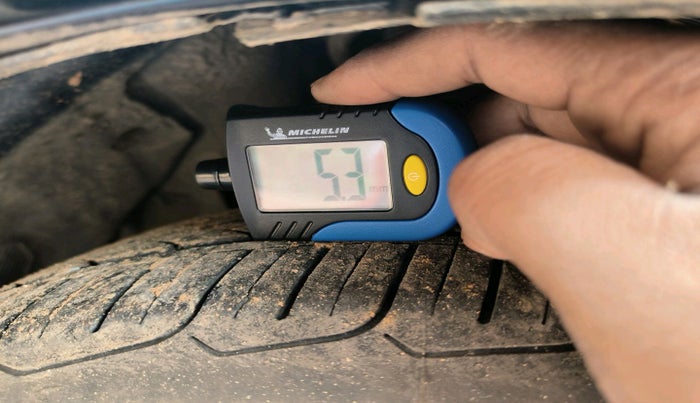 2015 Hyundai Verna FLUIDIC 4S 1.6 VTVT S(O), Petrol, Manual, 84,854 km, tyre