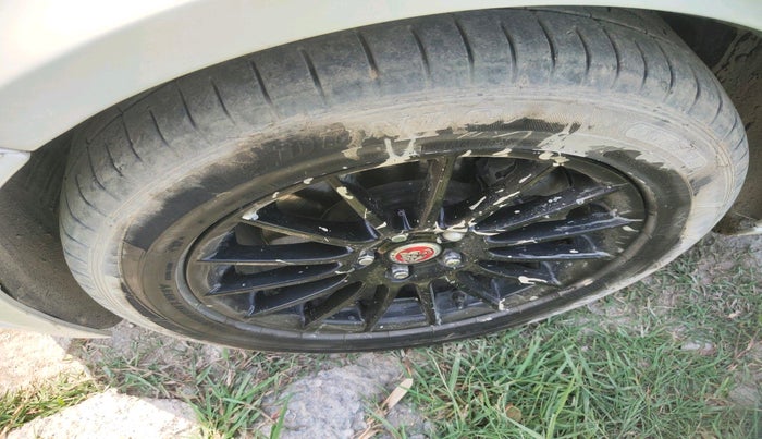 2015 Jaguar XF 2.2 DIESEL, Diesel, Automatic, 77,105 km, tyre