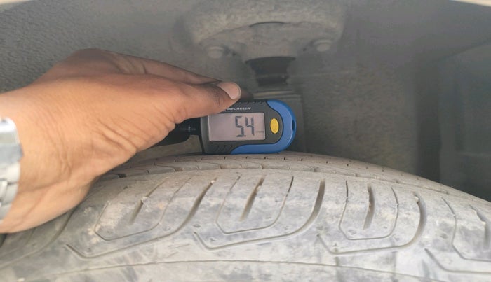 2010 Fiat Linea DYNAMIC 1.4, Petrol, Manual, 40,868 km, tyre