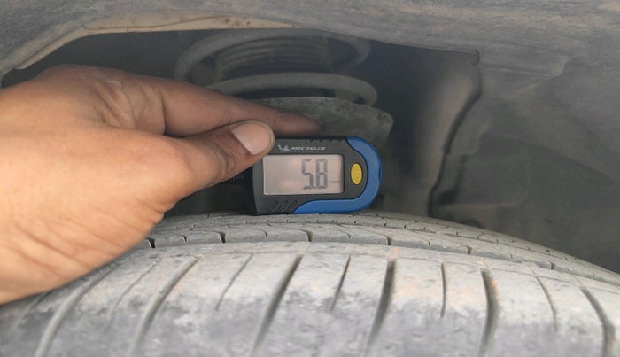 2010 Fiat Linea DYNAMIC 1.4, Petrol, Manual, 40,868 km, tyre