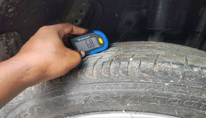 2024 Tata NEXON PURE 1.2 PETROL, Petrol, Manual, 2,498 km, tyre