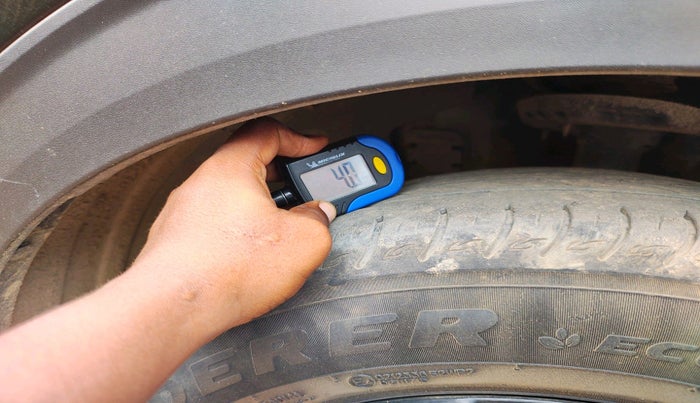 2022 KIA CARENS LUXURY PLUS 1.5 PETROL DCT 7 STR, Petrol, Automatic, 26,443 km, tyre