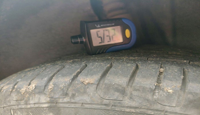 2013 Volkswagen Jetta TRENDLINE TDI, Diesel, Manual, 84,005 km, tyre